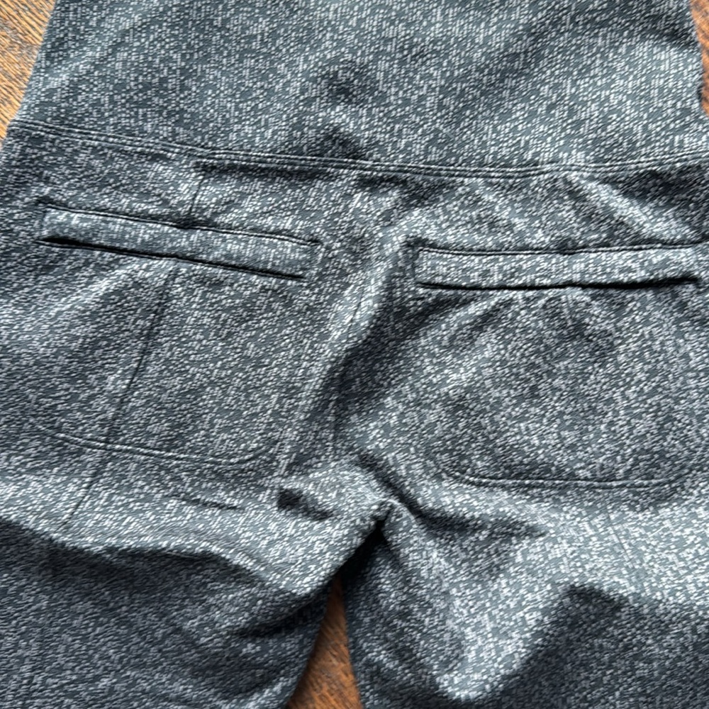 Athleta XS leggings gray toned print ankle - Picture 8 of 9
